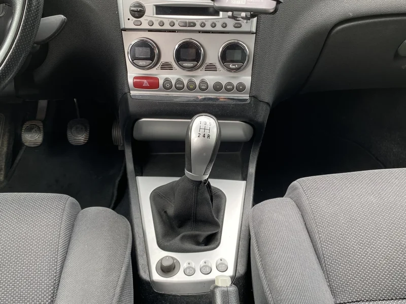 Vand Alfa Romeo 156 2.0 JTS – investitii recente, aspect foarte bun